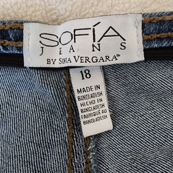 EUC Sofia Jeans Melísa Flare pull on Jeans - Picture 3 of 5